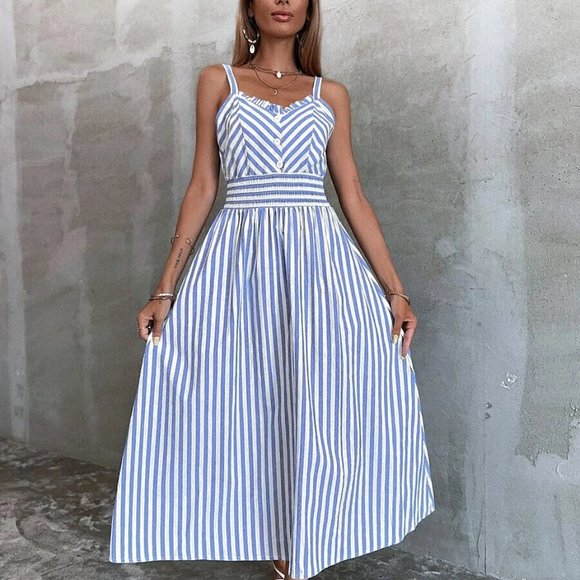 Women's Maxi Dress - Picture 2 of 6